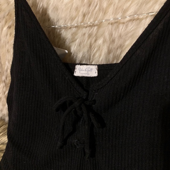 Brandy Melville John Galt Black Crop Top - Picture 3 of 3